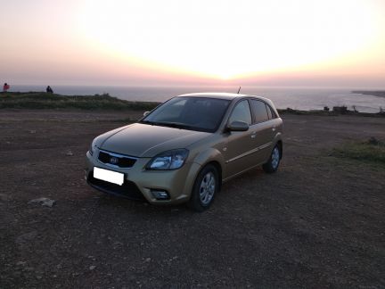 Аренда прокат автомобиля Kia Rio 1.4 автомат  - купить на сайте объявлений Севастополь онлайн