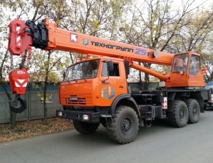 Услуги крана ивановец 25 тонн вездеход (6х6)  - купить на сайте объявлений Геленджик онлайн