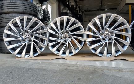 New Lexus ES 2019, R17-18, реплика в наличии  - купить на сайте объявлений Армавир онлайн
